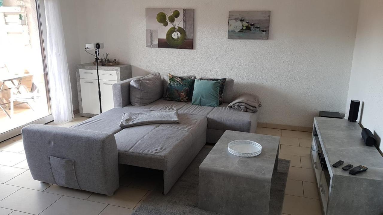 Easystay#4 Home Cinema Ferienwohnung In Kliniknaehe Mit Balkon, Boxspringbett & Netflix Бад-Эйнхаузен Экстерьер фото