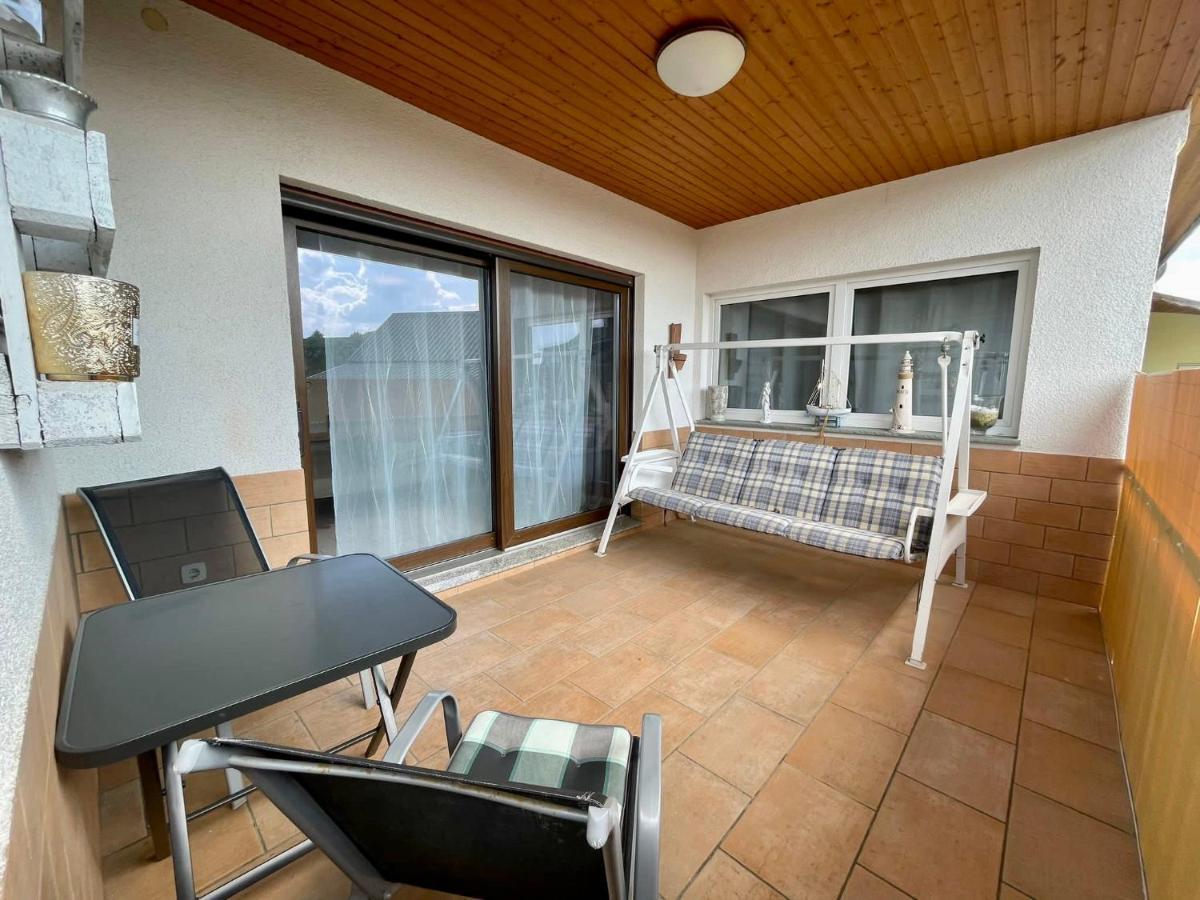 Easystay#4 Home Cinema Ferienwohnung In Kliniknaehe Mit Balkon, Boxspringbett & Netflix Бад-Эйнхаузен Экстерьер фото